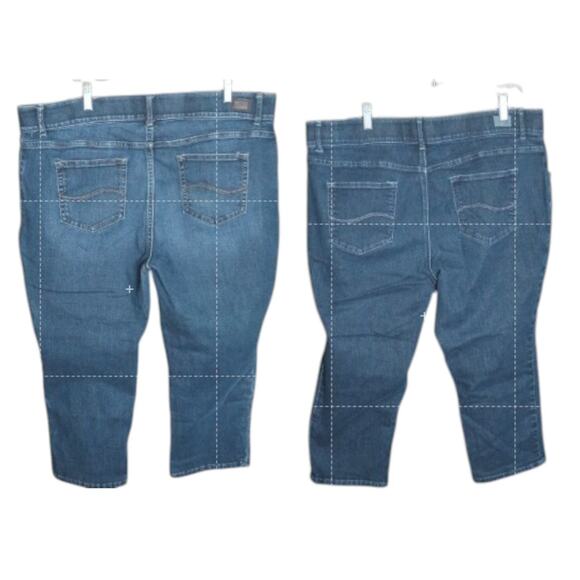 Bundle Set of 2: Lee Women 18W Medium Denim Stretch Regular Fit Jean Capris - Picture 2 of 8